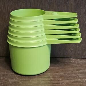 Vintage 6 Pc Set of TUPPERWARE Nesting Measuring Cups 1 Cup - 1/4 Cup Green